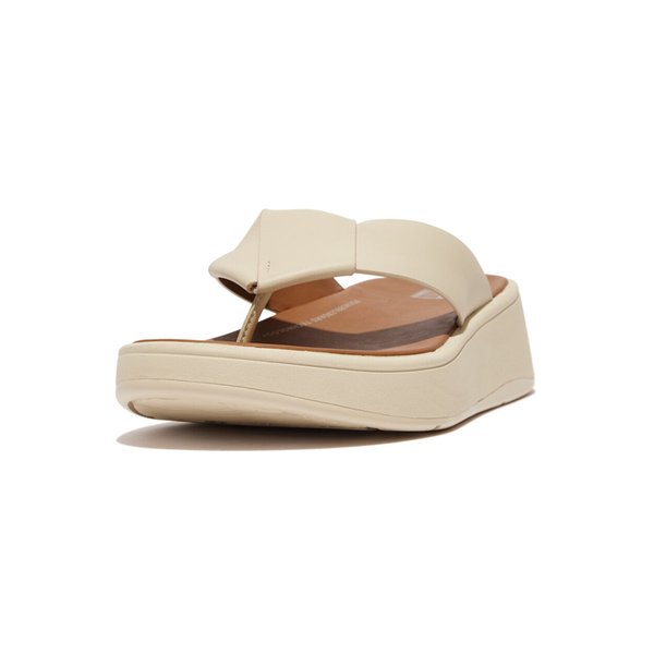 F-MODE Folded-Leather Flatform Toe-Post Sandals