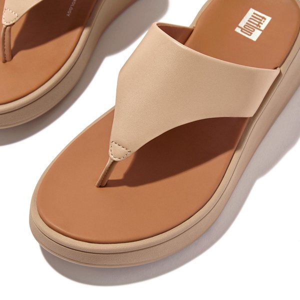 F-MODE Leather Flatform Toe-Post Sandals
