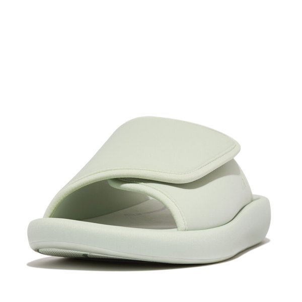 IQUSHION City Adjustable Water-Resistant Slides